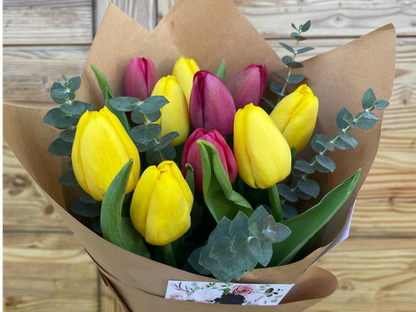 Ramo 10 Tulipanes